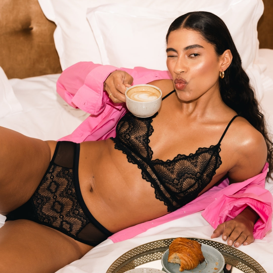 Understatement Lace Period Cheeky